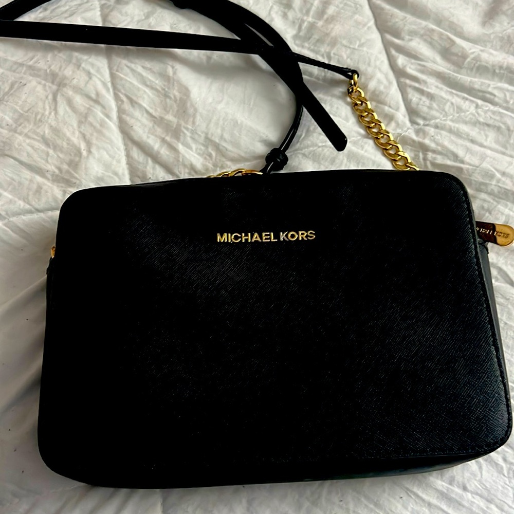 Black Michael Kors Crossbody Bag